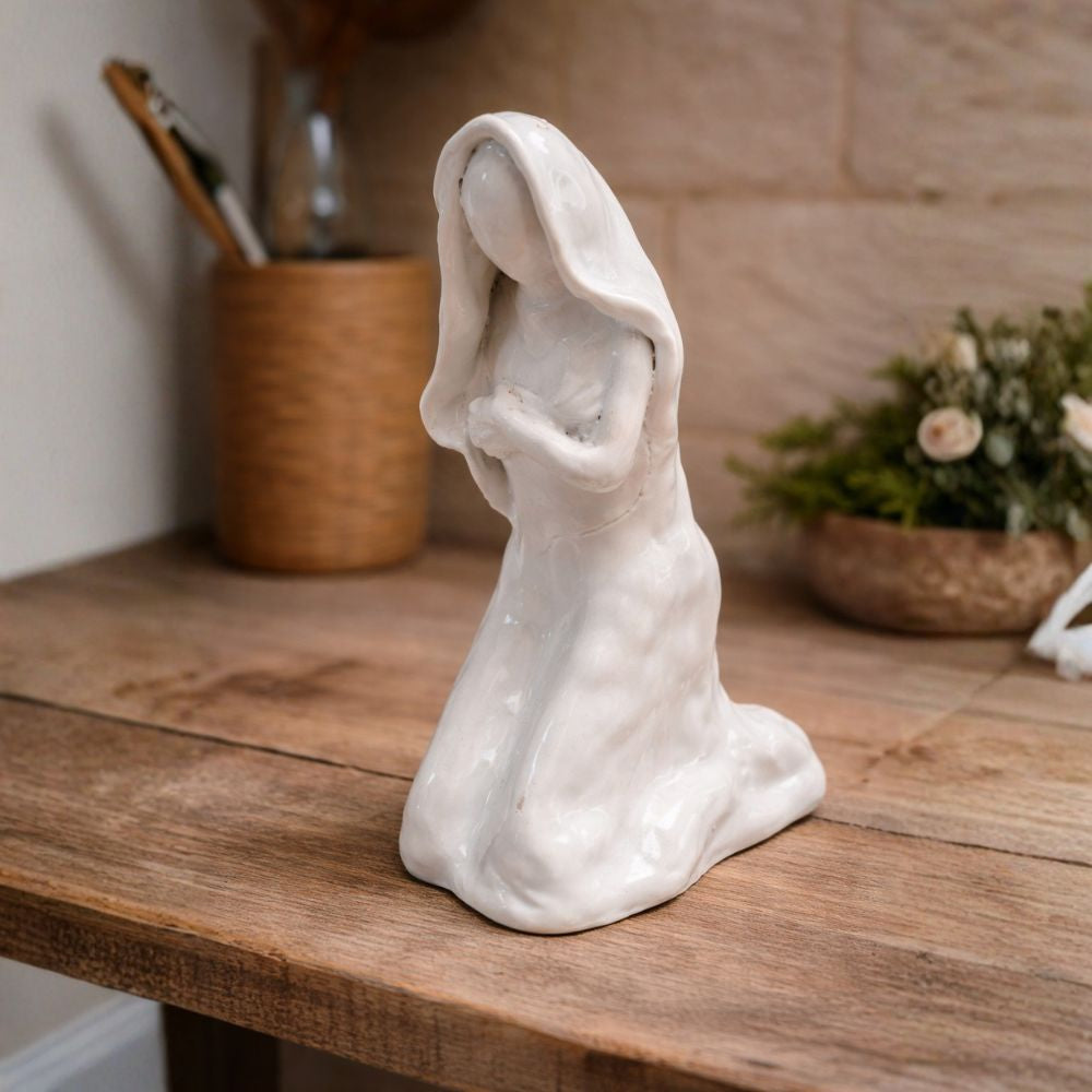 Vierge en prière